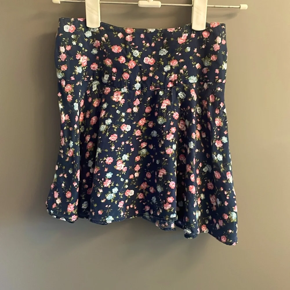 Abercrombie Kids Navy Blue‎ Floral Smocked Waist Mini Skirt Girls Size Small S